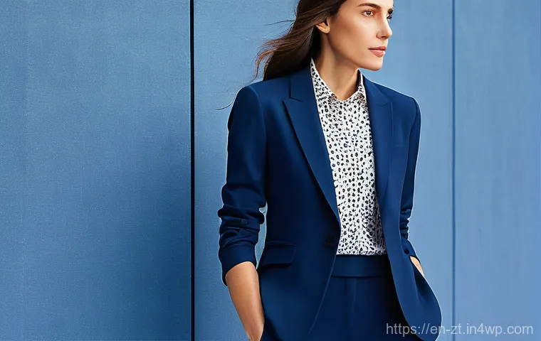 정신적 회복탄력성과 성취 동기 - **Prompt:** A diverse individual, aged 25-40, gender-neutral, stands on a breathtaking scenic overlo... 정신적 회복탄력성과 성취 동기 - **Prompt:** A diverse individual, aged 25-40, gender-neutral, stands on a breathtaking scenic overlo...